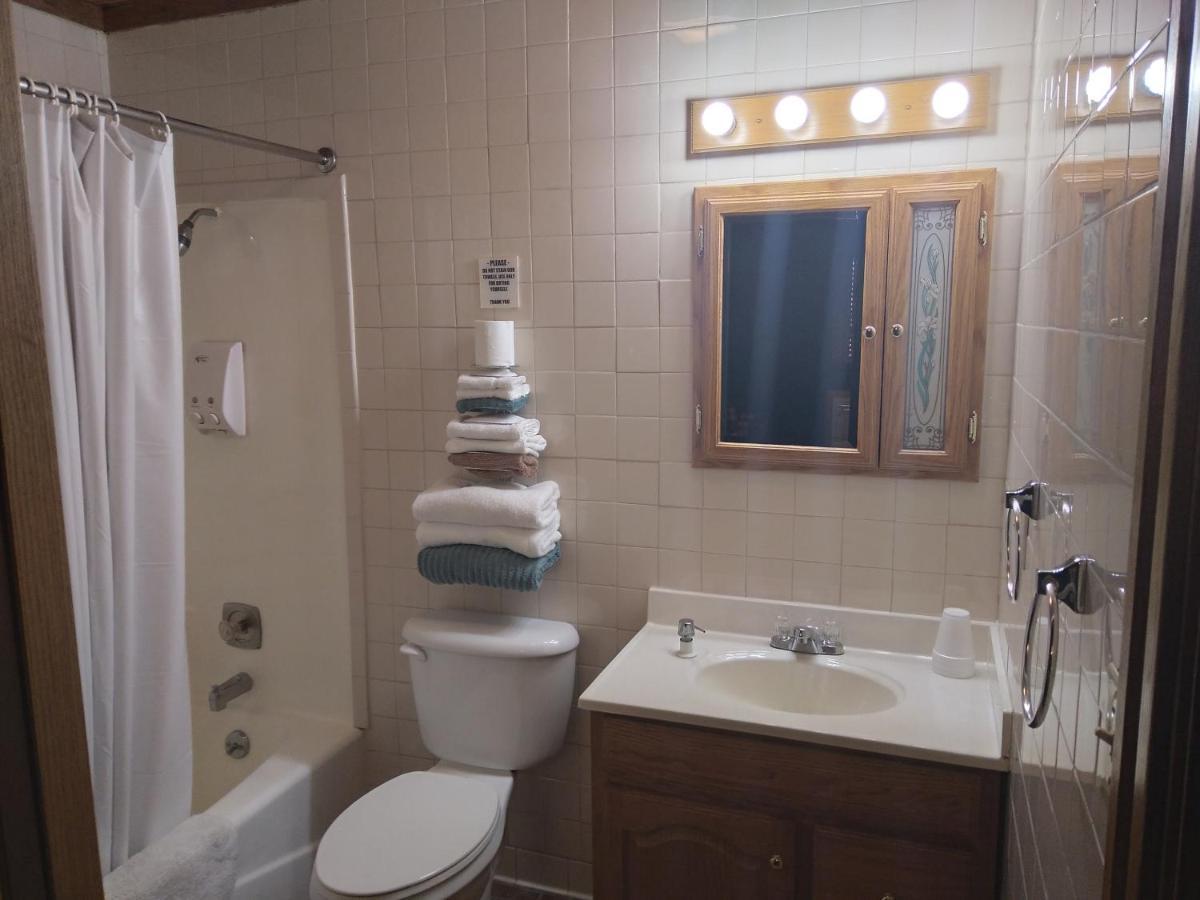 Comfort Zone Inn Rothsay ภายนอก รูปภาพ